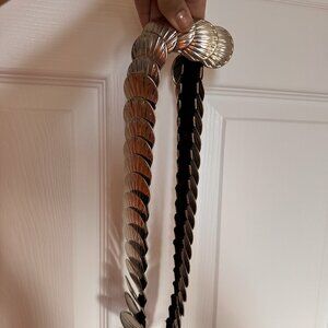 Vintage 80s/90s Stretch Silver Metal Scallop Shell Belt